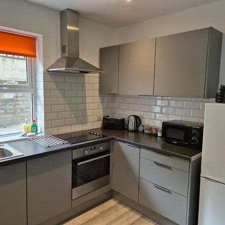Apartment Cromwell By Cliftonvalley Bristol