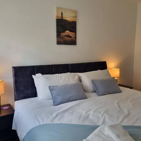 Cromwell By Cliftonvalley Apartman
